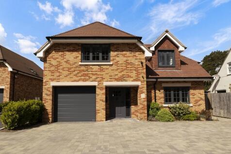 4 Bedroom Detached House