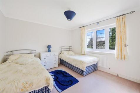 CLAREMOUNT GARDENS, 28 (13).jpg