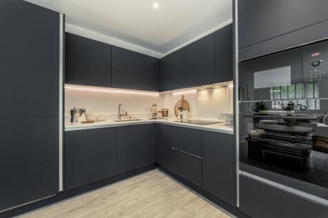Lampton Parkside, 2 bedroom duplex,