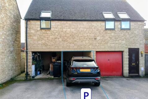 Carport & Parking