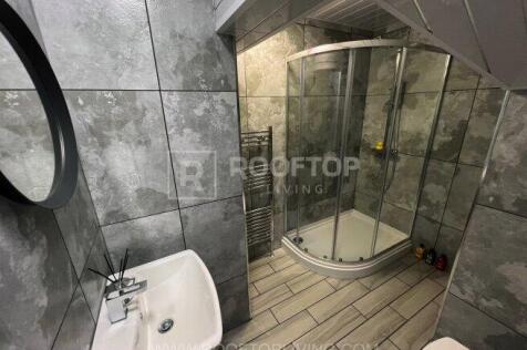 queens-road-ls6-1hy-1059722