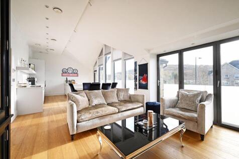 Open Plan Kitchen / Dining / Living