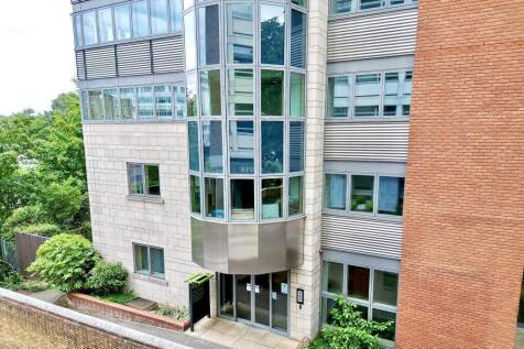The Courtyard - SW19