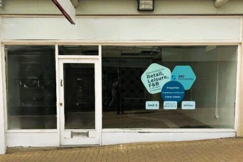 Retail Property (Shopping Centre) to rent in worksop