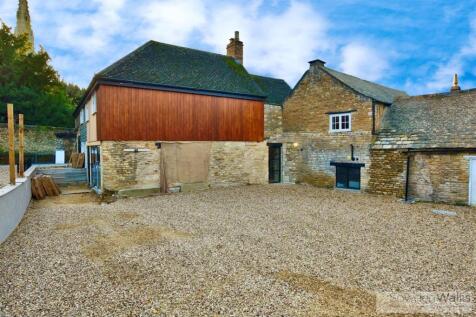 Boot House Rear 1.jpg