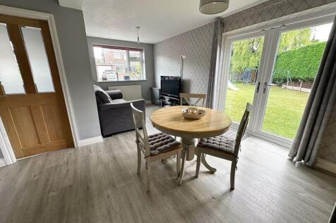 Family Room/ Kitchen