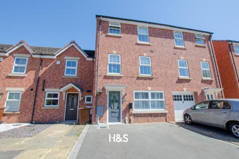 41 Snitterfield - External.jpg