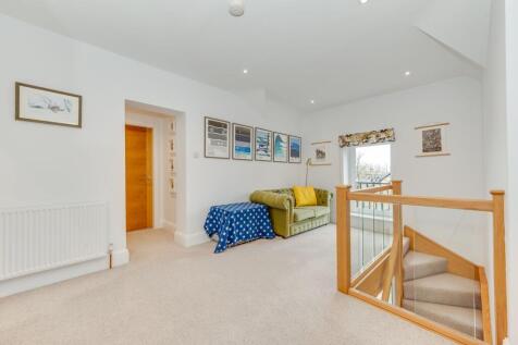 4 bed, 3 bath Detached in Sheffield - Photo 37
