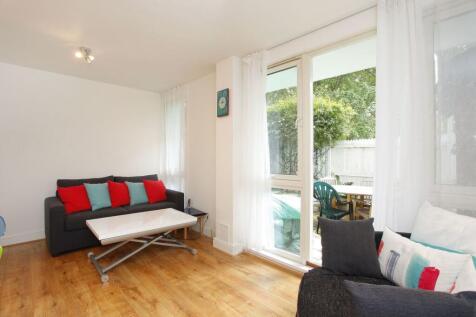 ZERO DEPOSIT AVAILABLE. LONG LET. Boasting an enviable location along the canal-side of Little Venice, this bright 1 bedroom flat features well proportioned living space, a private garden terrace and