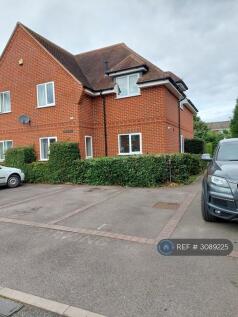 2 Bedroom Flat in RG26 4EU