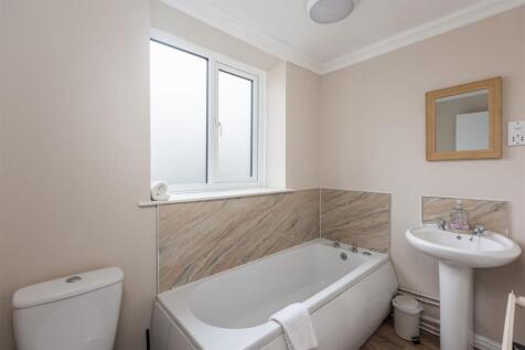 Highcliffe Manor Bungalow-6.jpg