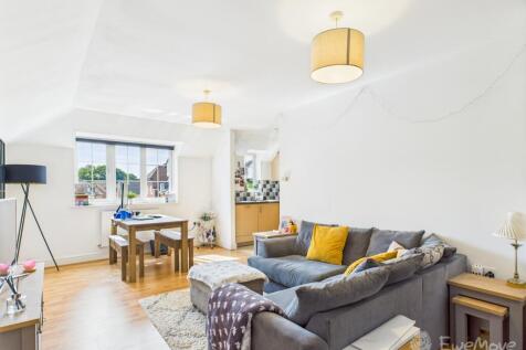 CAM03624G0-PR0142-STILL002