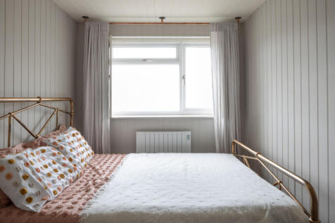 111320 - Denham Way_The Modern House (28).jpg