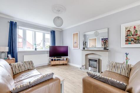 Sitting/Dining Room