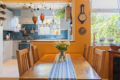 238 London Road-10.jpg