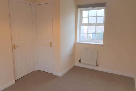 Master Bedroom (1) (1).jpg