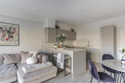 Railway Street-20.jpg