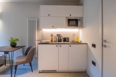 Grand Studio Apartment