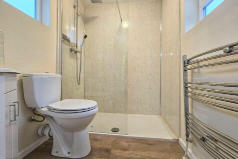 Guest WC/Shower Room