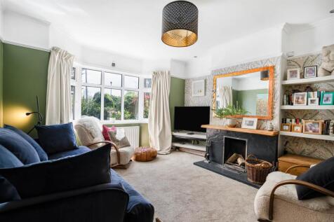 Living Room.JPG