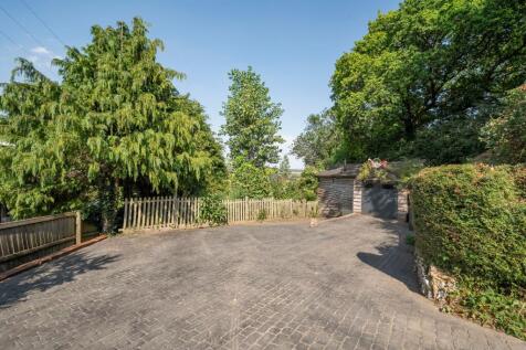 Driveway & Garage Access