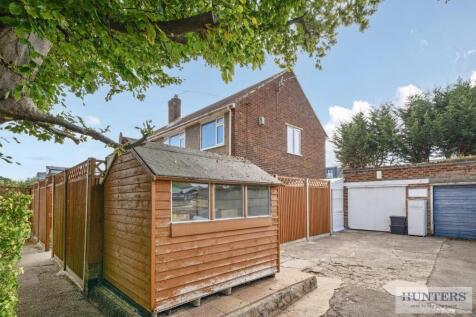 Garage/Parking Space