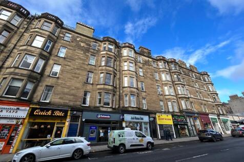Utilities all-inclusive rent is £2580.00 (£198.46 per person per week) An attractive and spacious three double bedroom, fourth floor fully furnished HMO property set in the heart of Morningside. The p