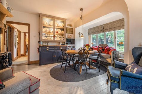 22765eda-81b5-46a...