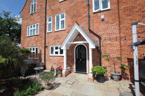 Hillside House, Cravenwood Close, Weeley