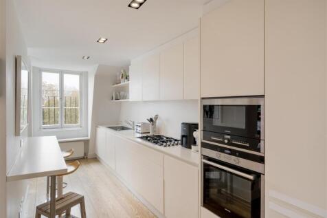 Maskells-F13 Airlie Gardens-9_Hi.jpg