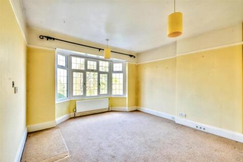 Bedroom 2_1.jpeg