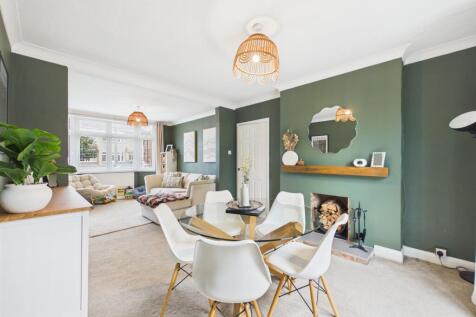 Dining/Living Room