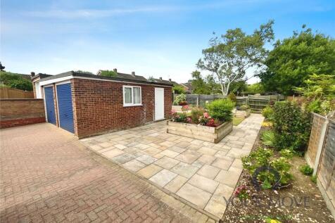 Double Garage/Garden