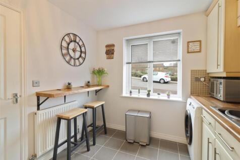 Superb Dining Kitchen