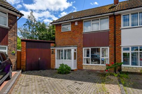 15 Langley Gardens-17.jpg