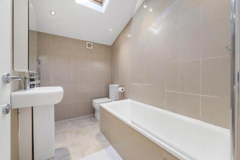 Bathroom.JPG