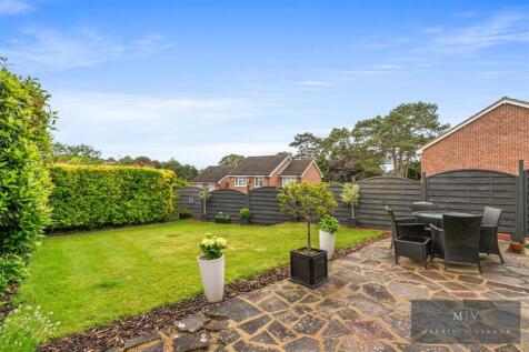 Purley Downs Road 94 MV-1.jpg