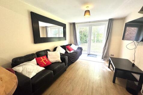 5 Bedroom Semi-Detached in CT2 7BY
