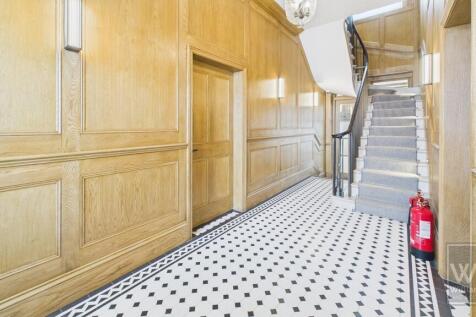 ground floor entrance hall