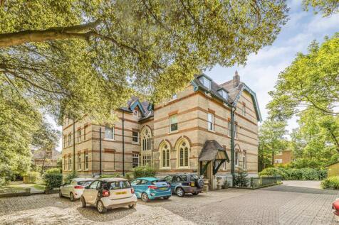 Flat 2 Earls Court, 9 Gervis Road, Bournemouth-Por