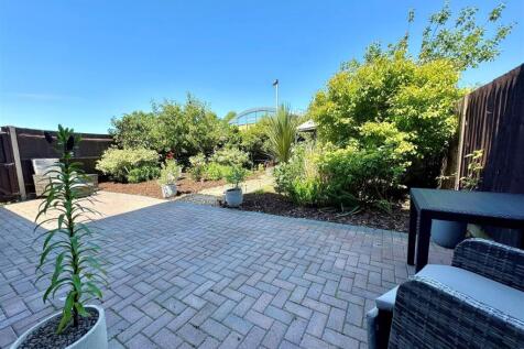 garden 2.jpg