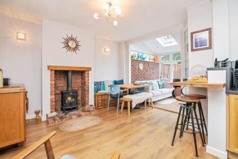 3 bed, 1 bath Semi-Detached in Birmingham - Photo 3