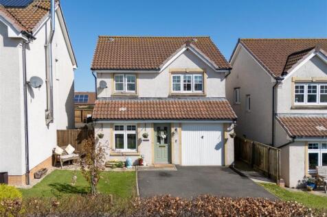 83_hallydown_crescent-1.jpg