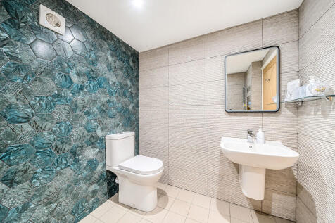 Wet Room - Swirl ...