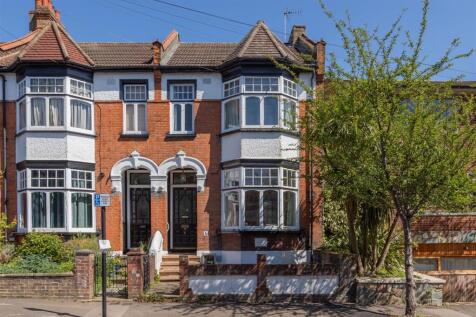 Woodstock Road, E17