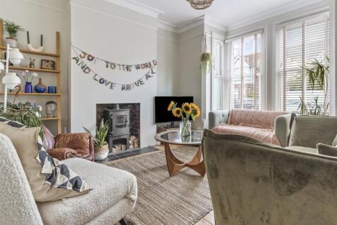 11 woodlea road-001.JPG