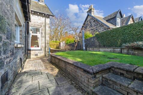 4 bed, 2 bath Detached in Glasgow - Photo 39