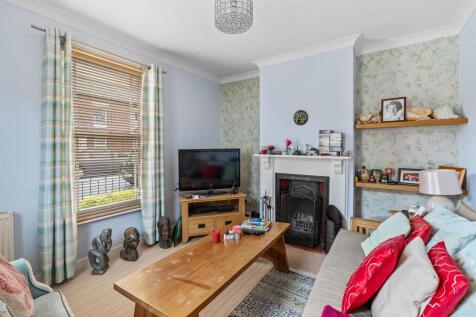 63HeathRoad-001.jpg