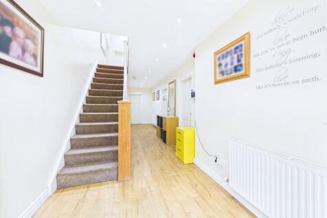 Rear Hallway Acce...