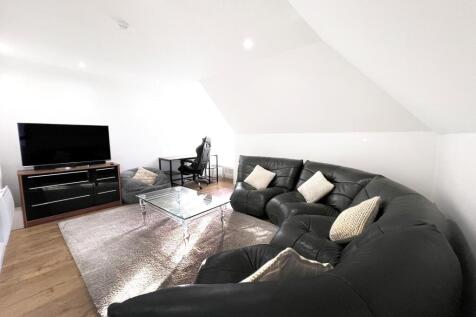 Bedroom 2 Living Spa